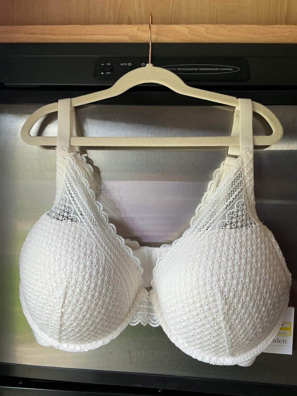 Auden White Lace Underwire Bra with Scalloped Trim